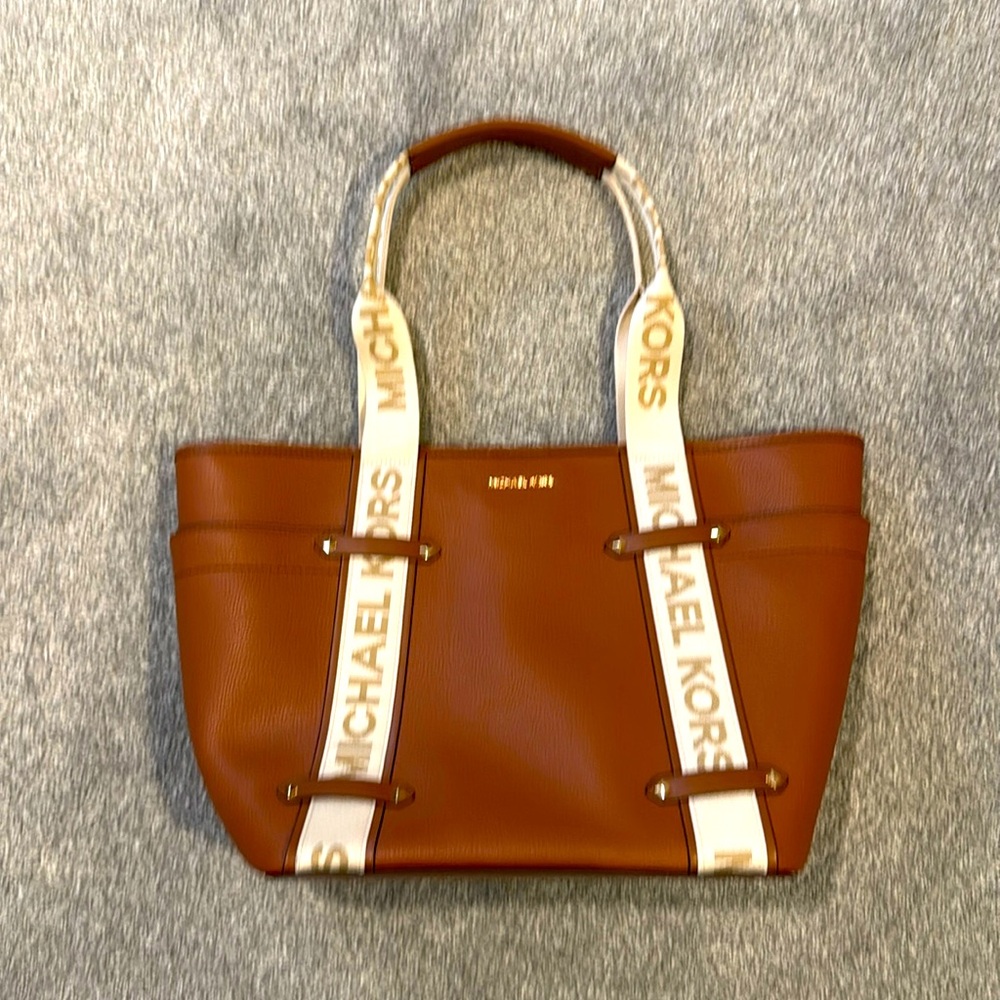 Micheal Kors bag